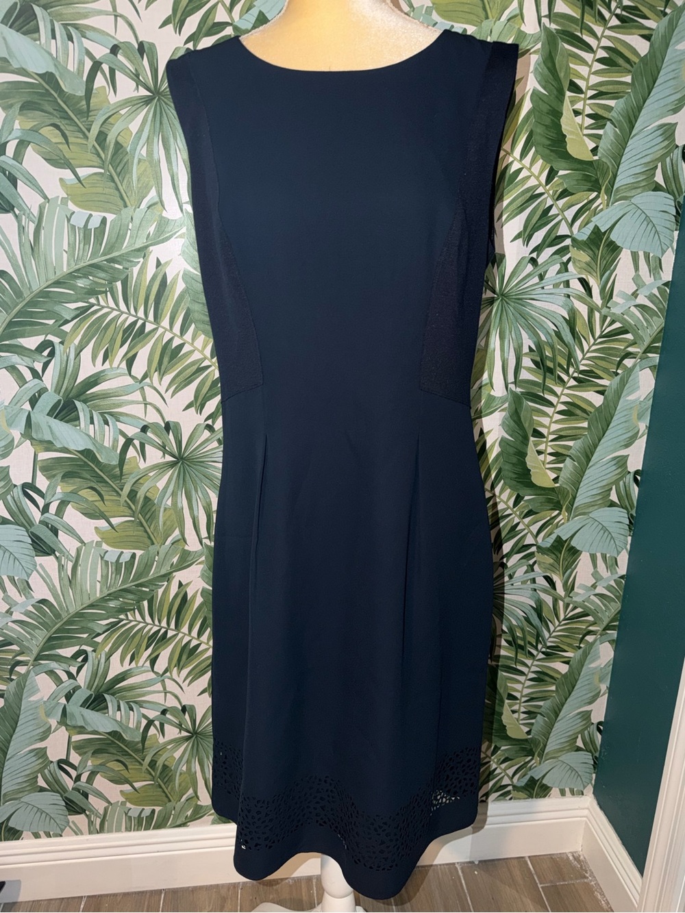 Tahari Navy Sleeveless A-Line Midi Dress L